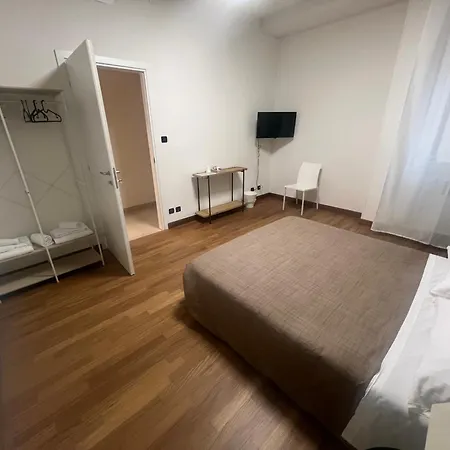 Manaroomsmarconi Guest house *